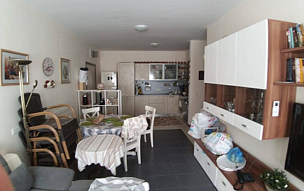 ID 9931 Drei-Zimmer-Wohnung in St. Nicholas Foto 1 